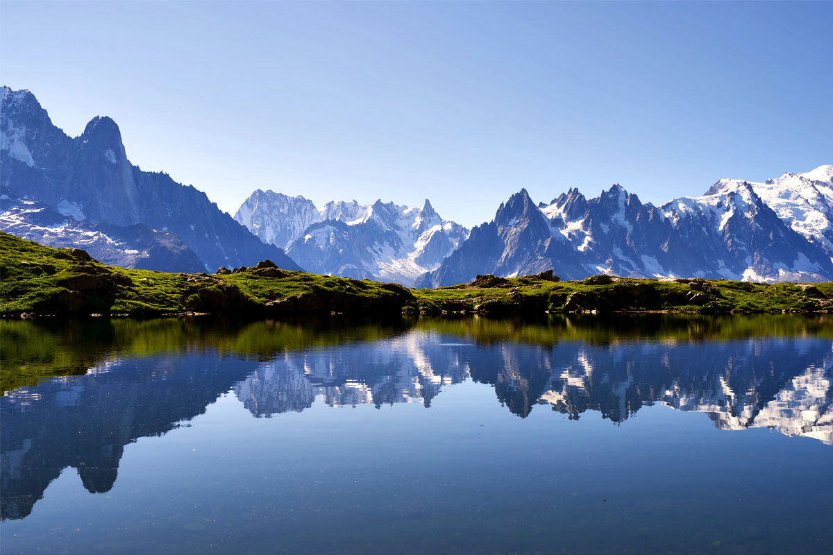 Le massif du mont Blanc depuis les Aiguilles rouge