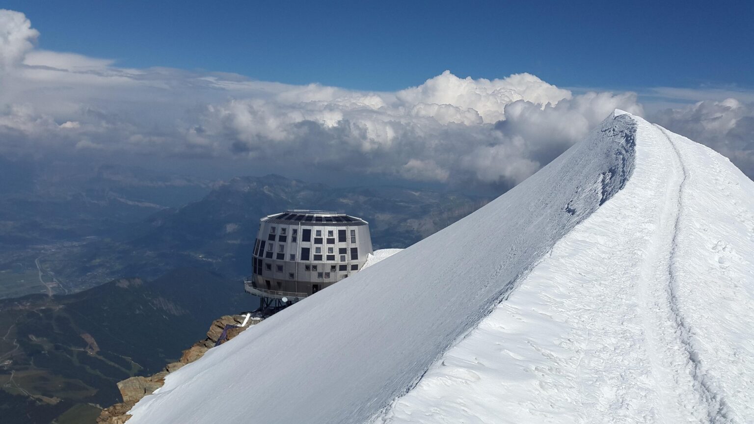 mont-blanc-1602785_1920