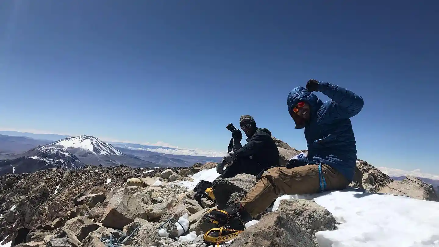 Ojos del Salado - trekking ojos1
